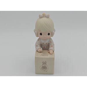 Precious Moments Sharing Is Universal Figurine E0007 1987 Enesco Collectors Club
